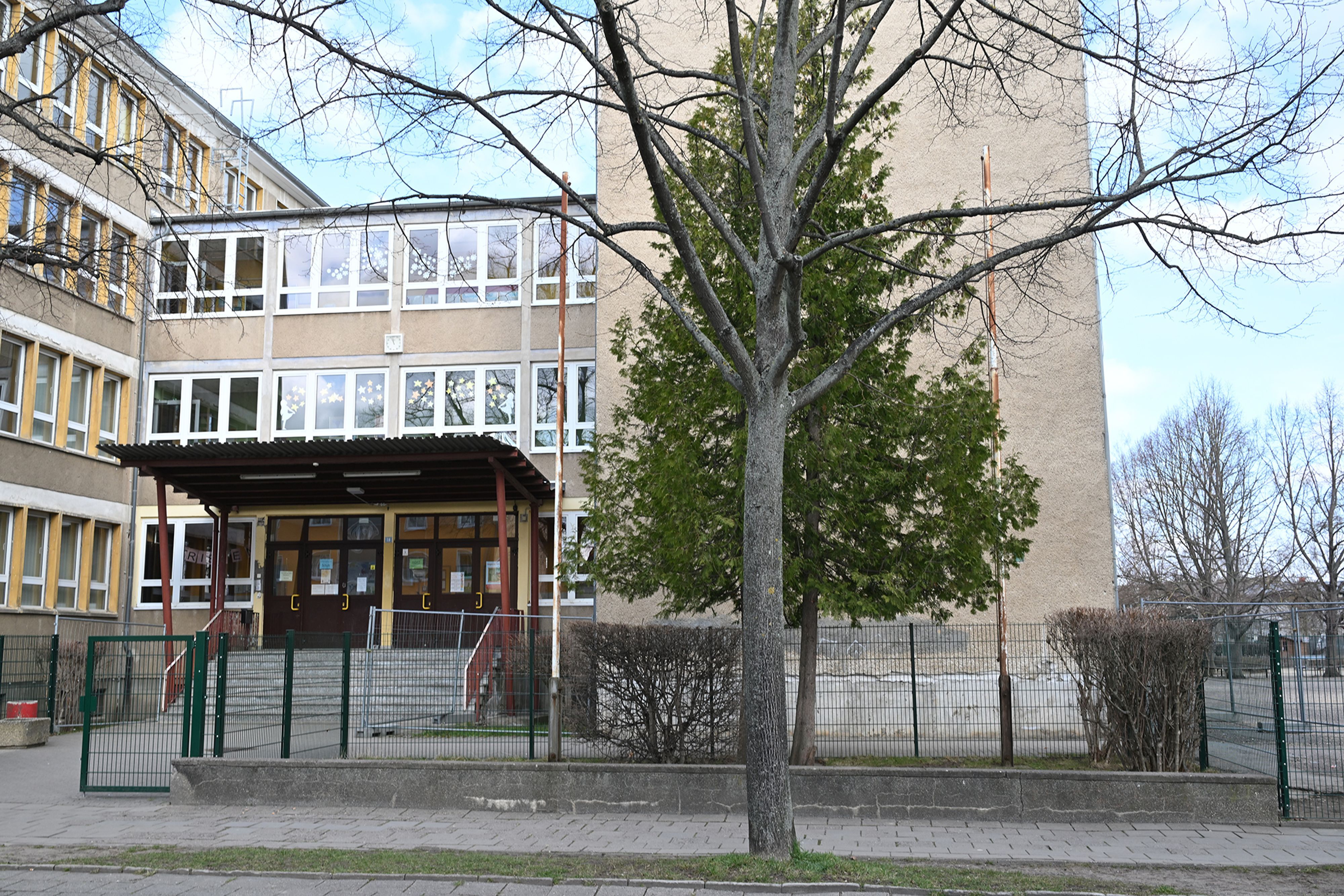 Die Grundschule „Freiherr Spiegel“ in Halberstadt erhält positive Nachrichten, die die schulische Entwicklung unterstützen. Neuer Glanz für die Grundschule: Halberstadt startet Sanierung | Symbolbild