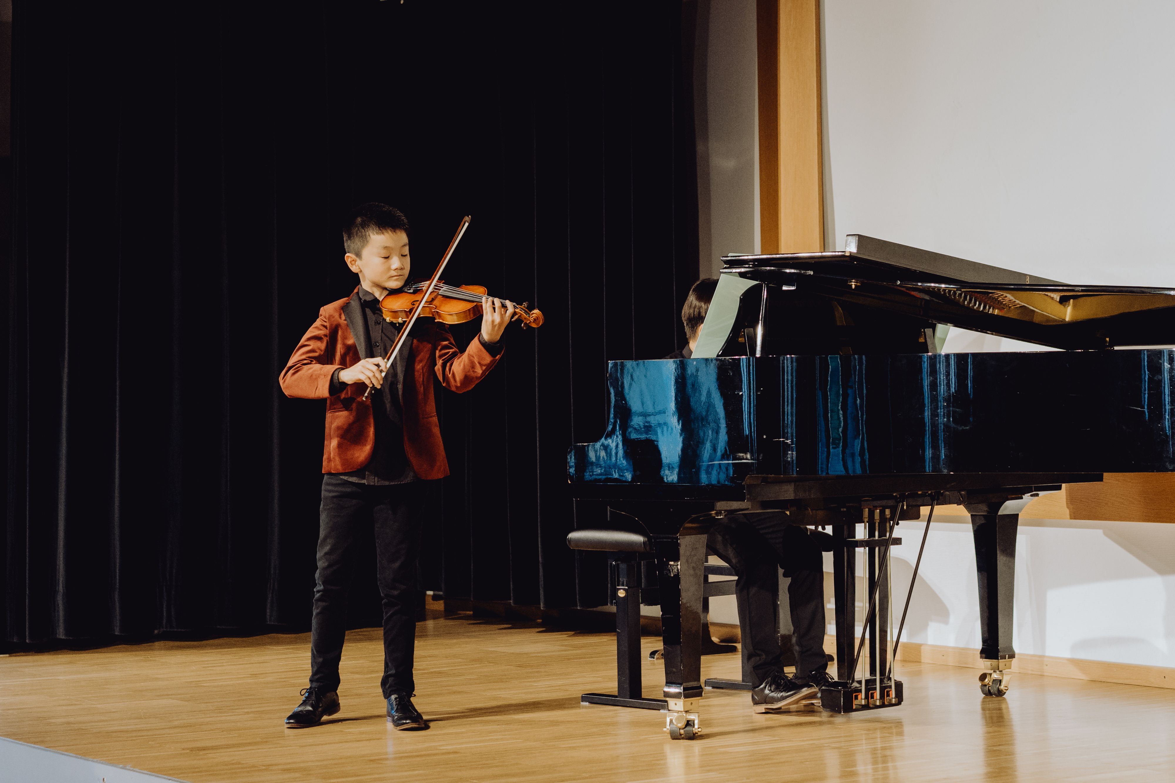 Die Stadt Bad Dürkheim lädt zum 40. Karel Kunc Musikwettbewerb ein, einem jährlichen Wettbewerb für Kinder und Jugendliche. 40 Jahre Karel Kunc Musikwettbewerb: Ein Fest der Musikalität und Gemeinschaft | Symbolbild