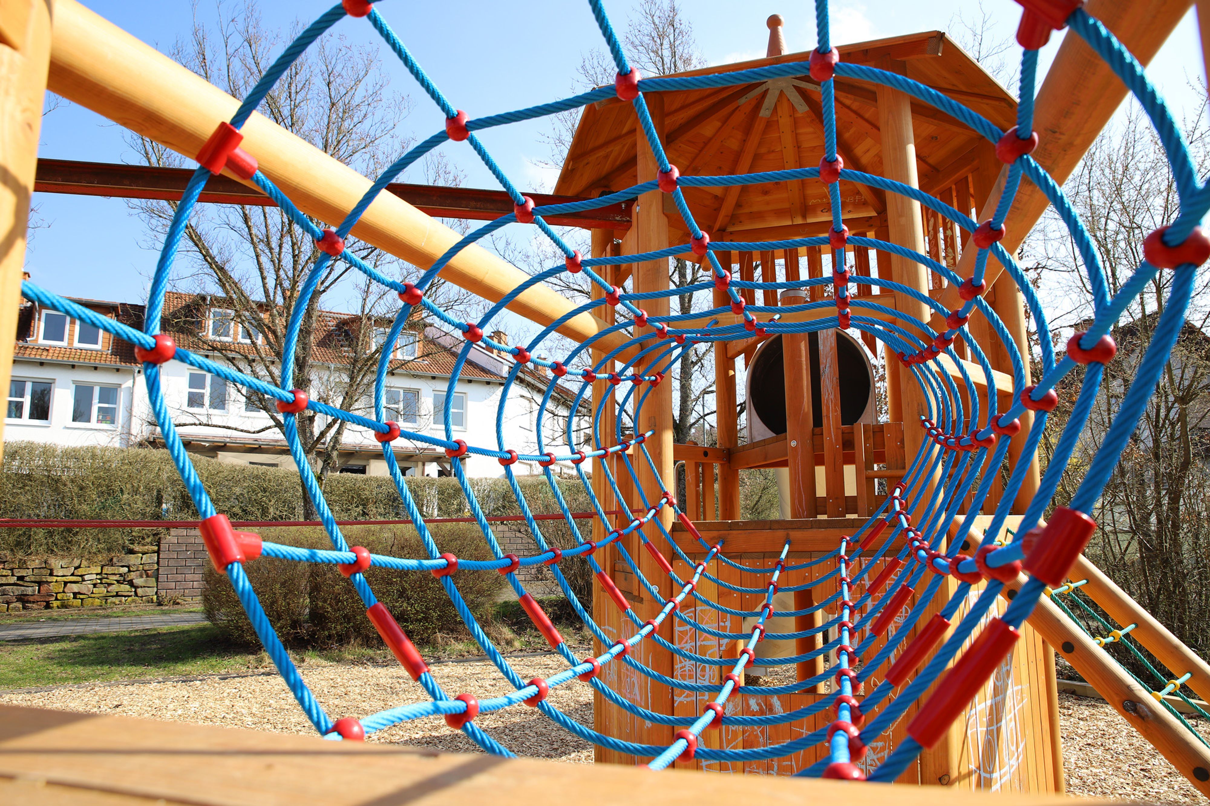 Die Spielplatz-Rallye in Cappel bietet Kindern die Möglichkeit, gemeinsam mit Freunden und Familie ihre Spielplätze zu erkunden und viele Abenteuer zu erleben. Spielplatz-Rallye in Cappel: Ab ins Abenteuer! | Symbolbild